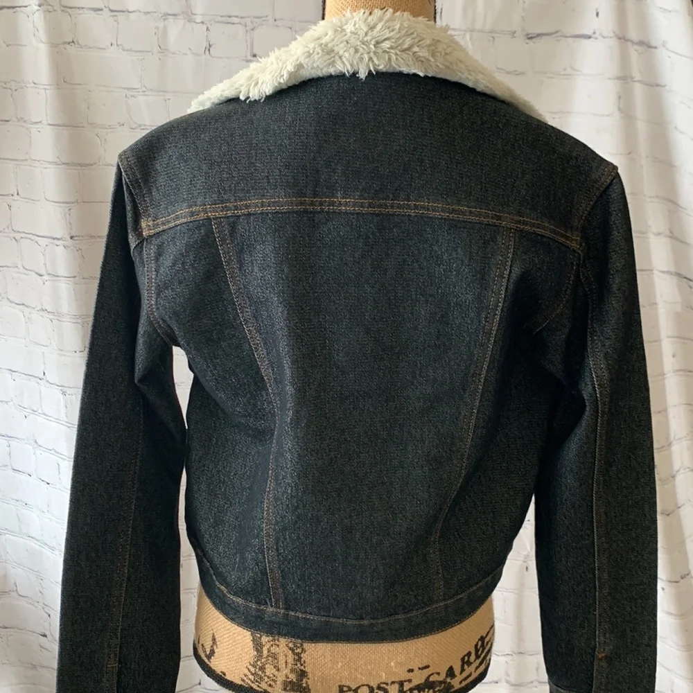 Women’s Jean Jacket - Picture 4 of 11